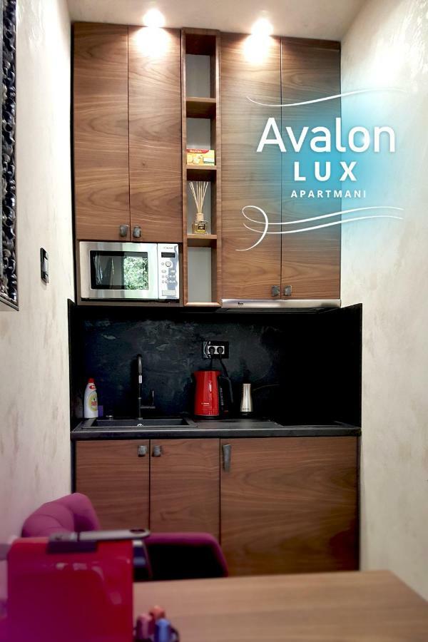 Avalon Lux Studio Apartment Novi Sad Exteriér fotografie